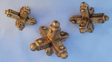 Load image into Gallery viewer, 1980s Vintage Decorative Gold-Colored Jacks - 3 Pieces