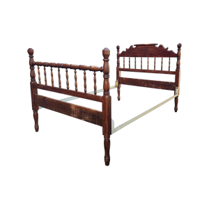 Vintage Patinated Spindle Full Sized Bed With Geometric Finials